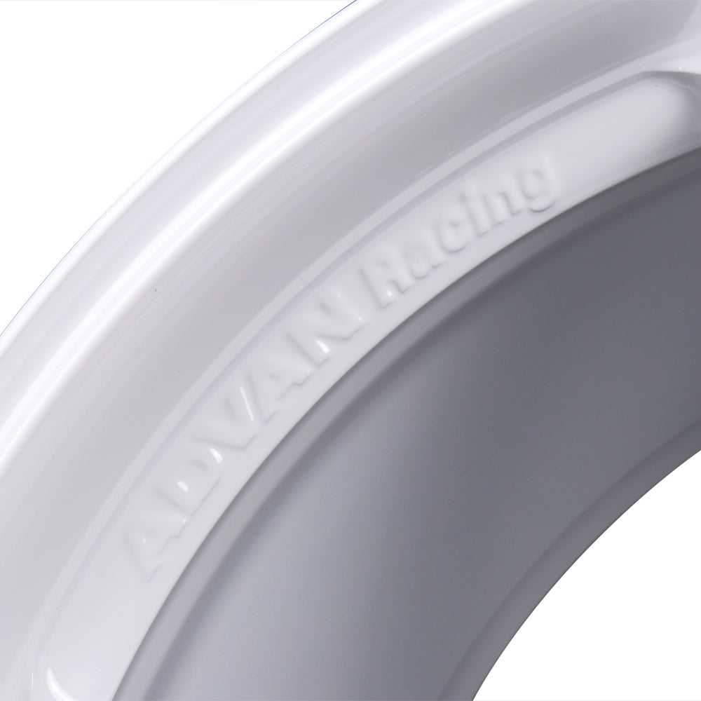 Advan Racing GT Wheels - Racing White - 18x9.5 / 5x120 / +35