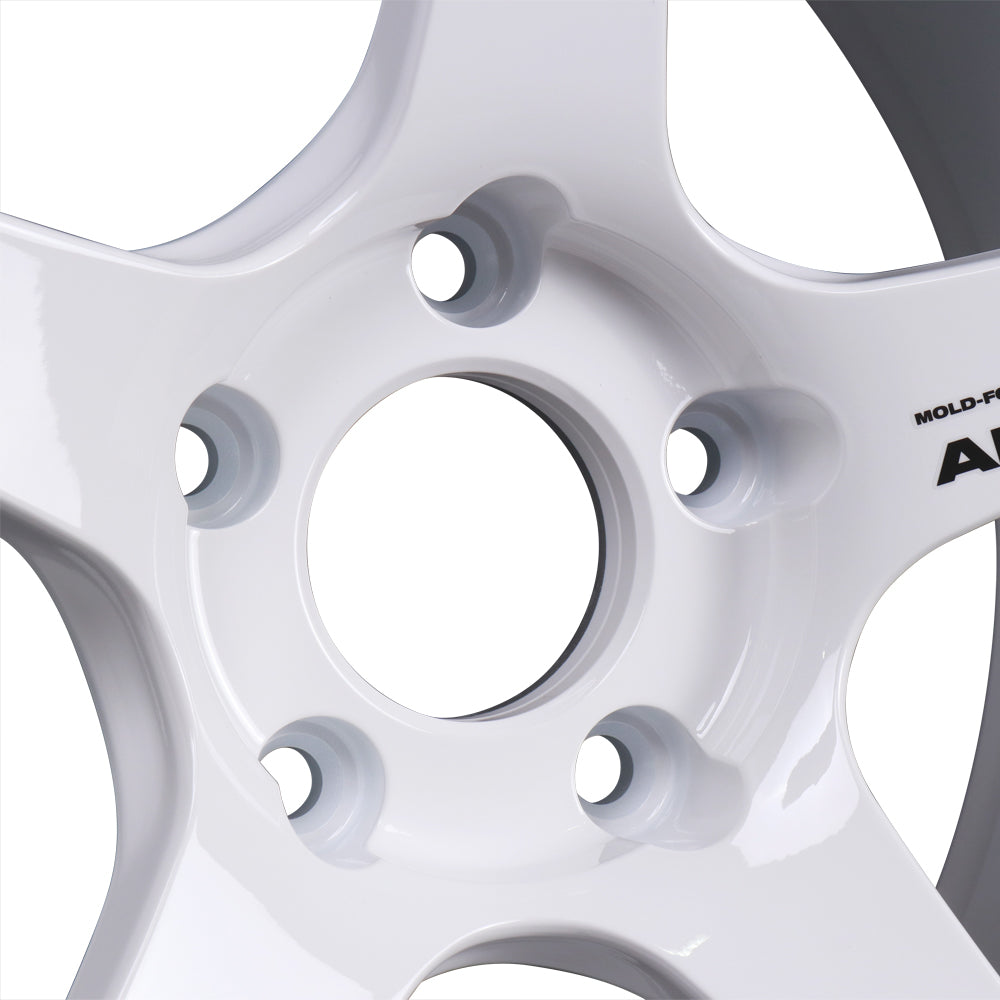 Advan Racing GT Wheels - Racing White - 18x9.5 / 5x120 / +35