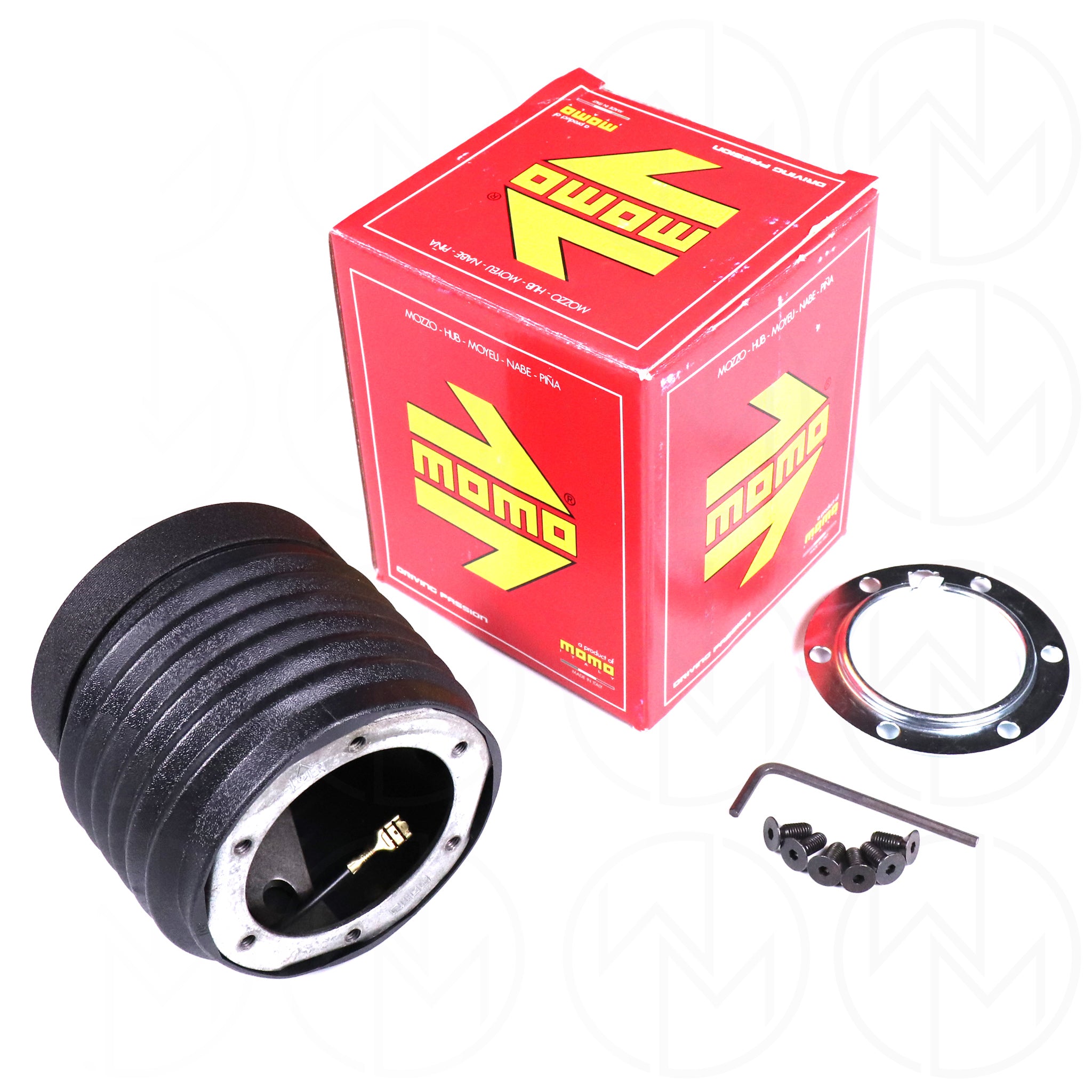 Momo Steering Wheel Hub 2401 - GM / Chevrolet  Vehicles