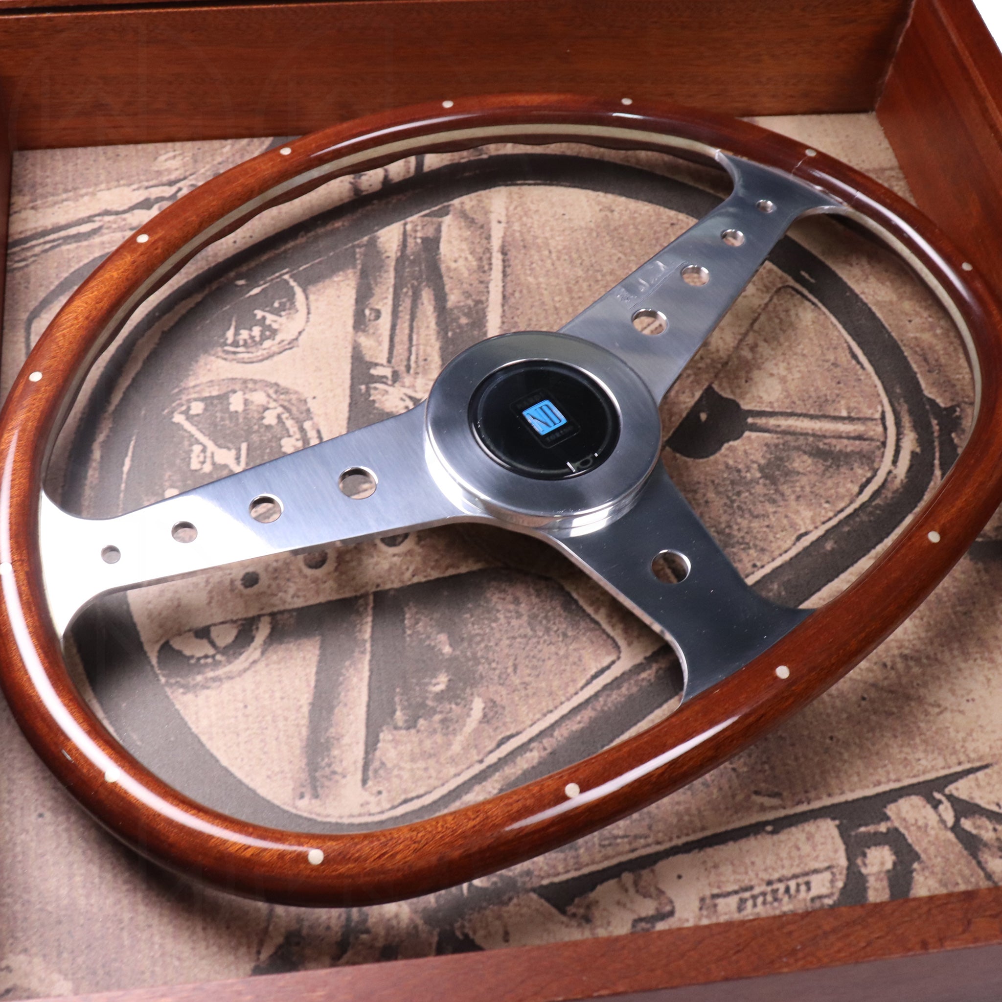 Nardi Bisiluro Limited Edition Collection Wood Steering Wheel w/Display Case